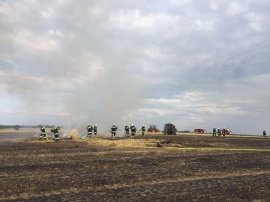 Flurbrand mit 5 Feuerwehren aus 3 Bezirken