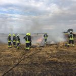 Flurbrand mit 5 Feuerwehren aus 3 Bezirken