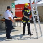 Weiße Fahne für den Bezirk Hollabrunn bei der Feuerwehrmatura