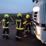 Wendemanöver eines Sattelschleppers scheitert!